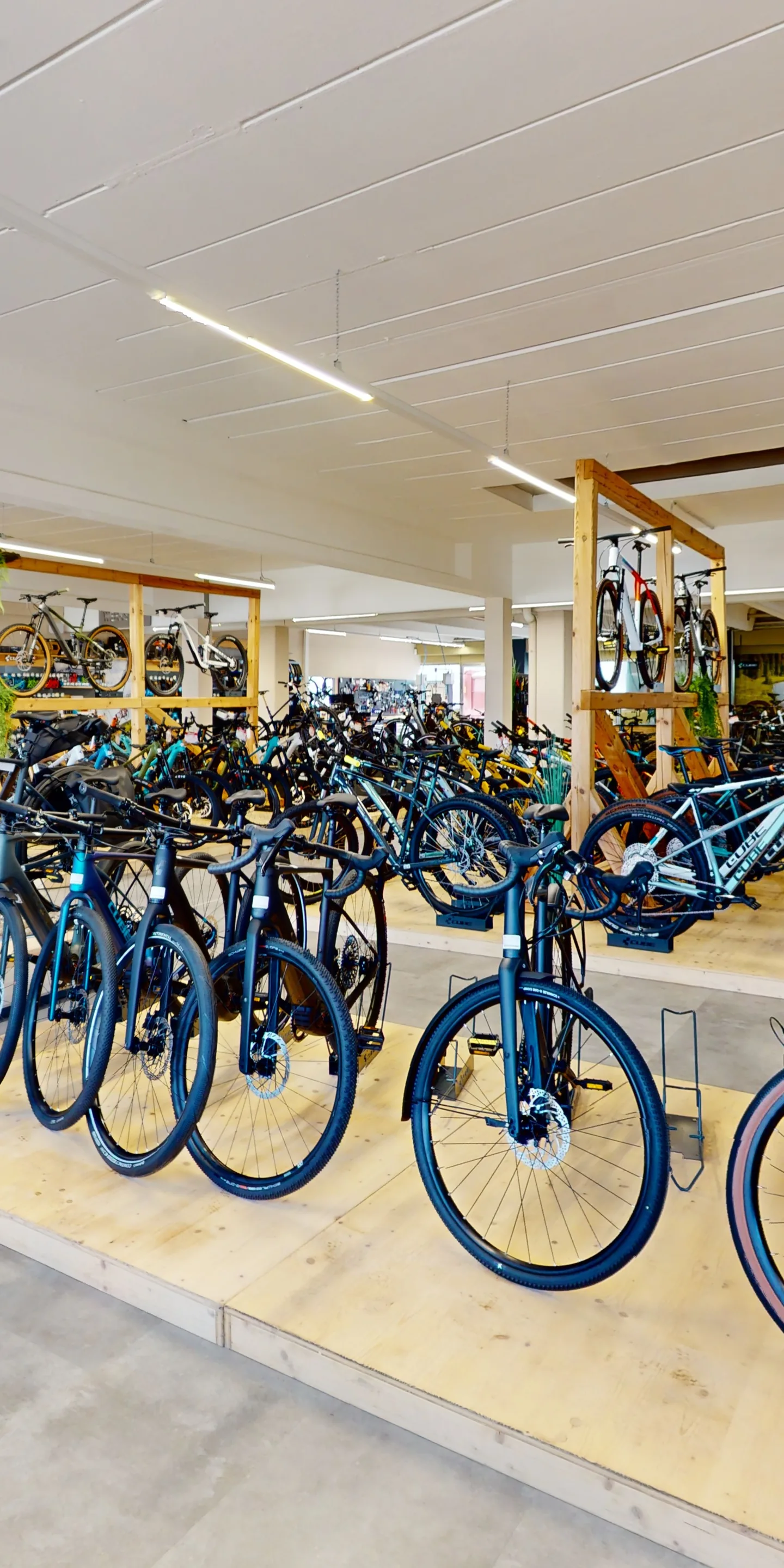 CUBE Store Deggendorf: Fahrradfachgeschäft in Niederbayern